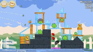 Angry Birds Seasons | تاپ 2 دانلود